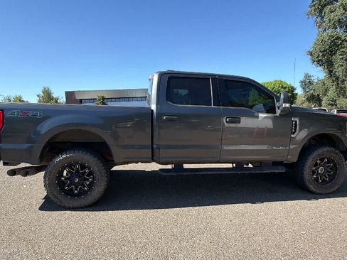 Used 2017 Ford F250 XLT w/ XLT Value Package AWD/4WD image 5