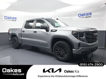 Used 2025 GMC Sierra 1500 Pro w/ Graphite Edition