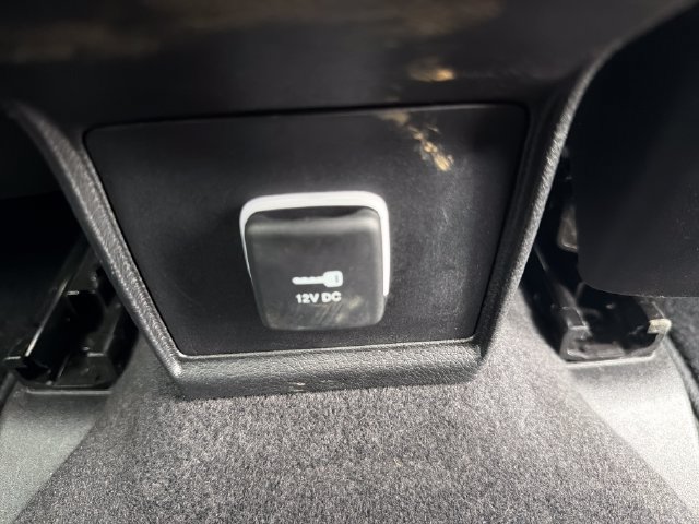 Used 2025 Jeep Compass Latitude w/ Altitude Special Edition AWD/4WD image 31