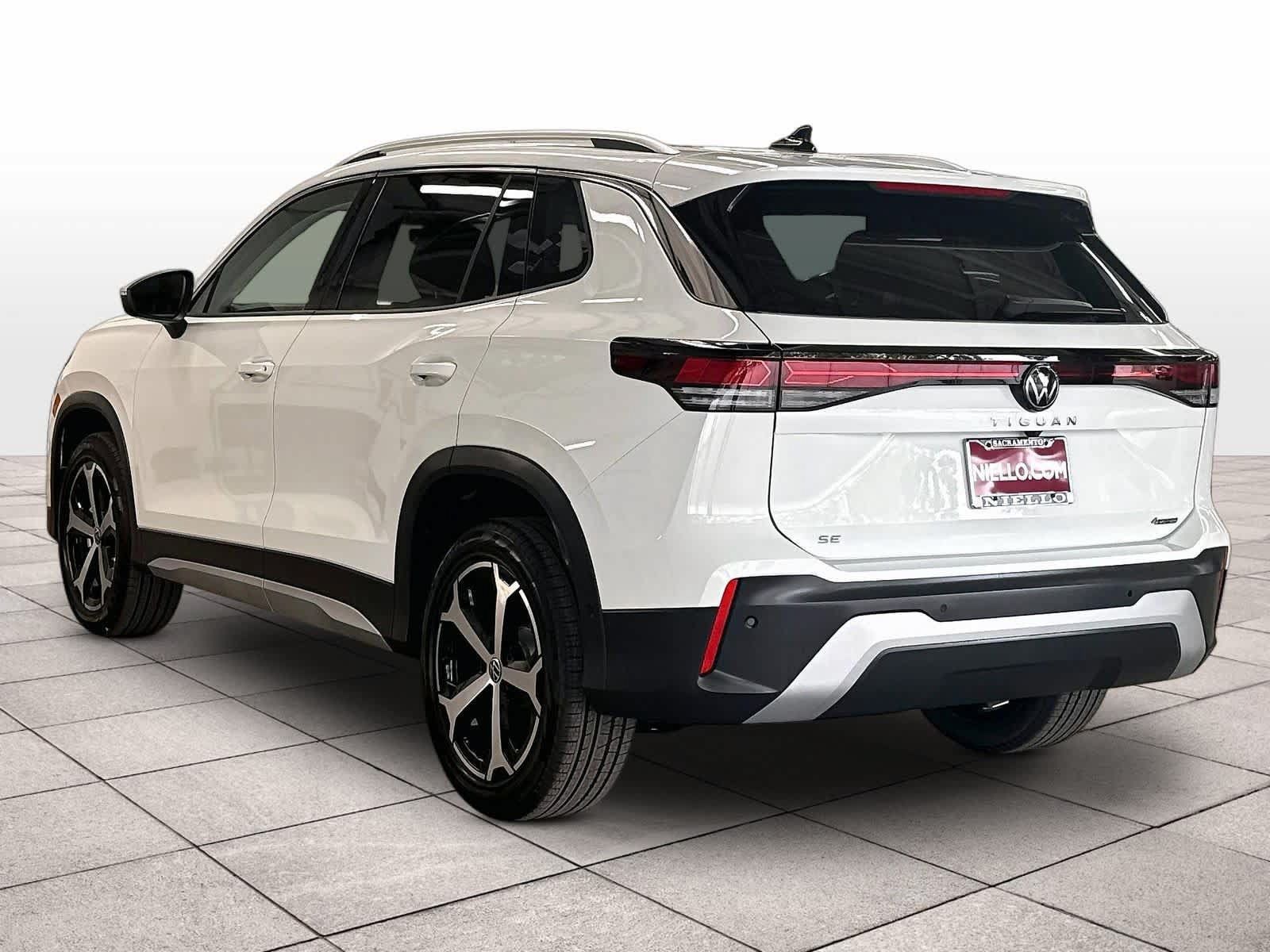 New 2026 Volkswagen Tiguan SE AWD/4WD image 3