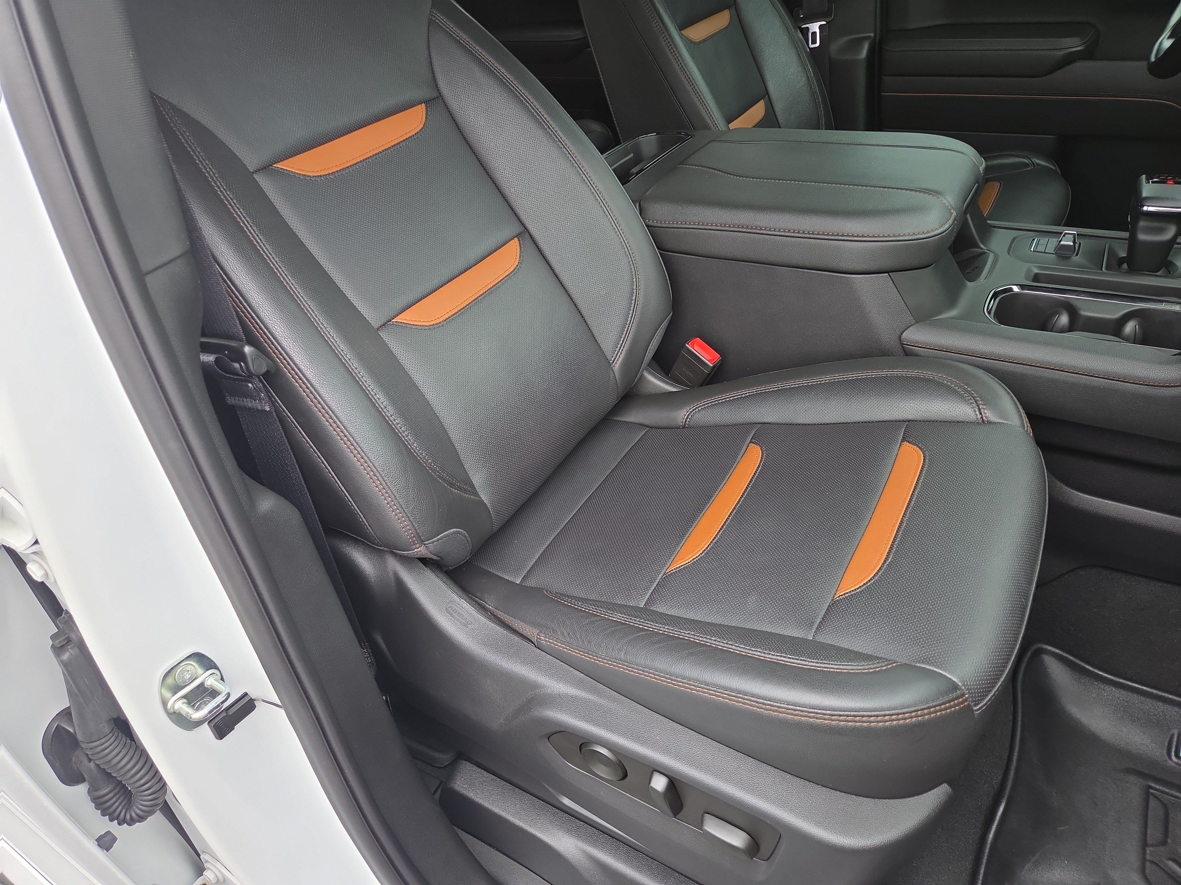 Used 2023 GMC Sierra 1500 AT4 w/ AT4 Premium Package AWD/4WD image 17