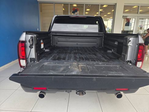 Used 2021 Honda Ridgeline Sport image 9