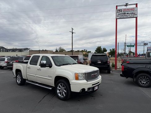 Used 2013 GMC Sierra 1500 Denali AWD/4WD image 1