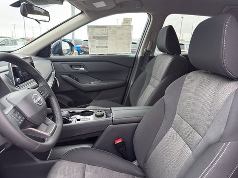 New 2026 Nissan Rogue SV AWD/4WD image 26