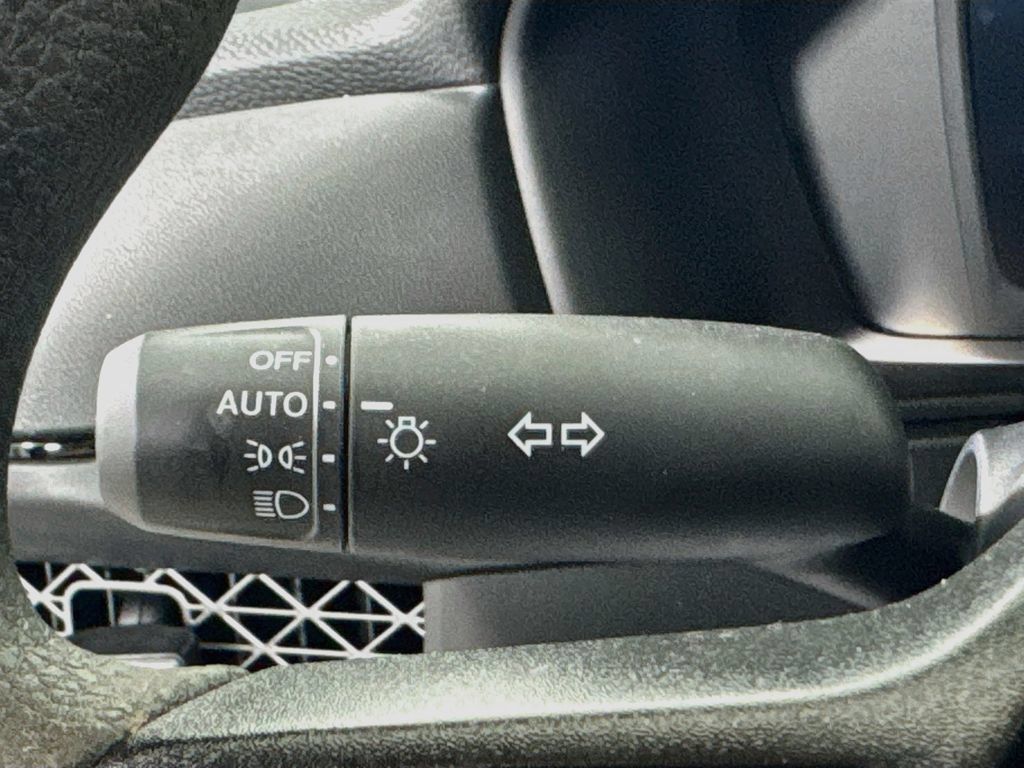Used 2025 Honda Accord SE image 10