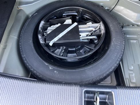 Used 2013 Mercedes-Benz C 250 Coupe image 35