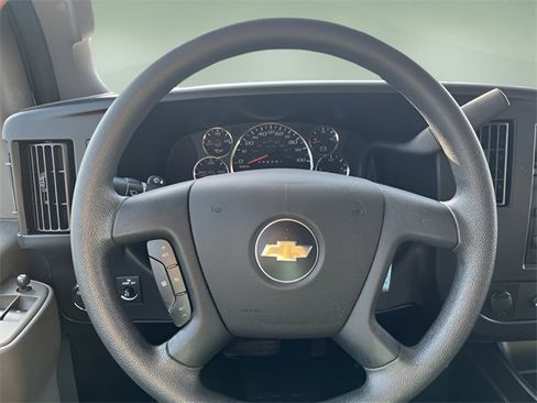 Used 2023 Chevrolet Express 2500 w/ Driver Convenience Package image 15