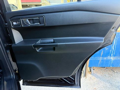 Used 2022 Ford Explorer 4WD Police Interceptor image 41