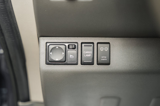 Used 2016 Nissan Frontier SV AWD/4WD image 47
