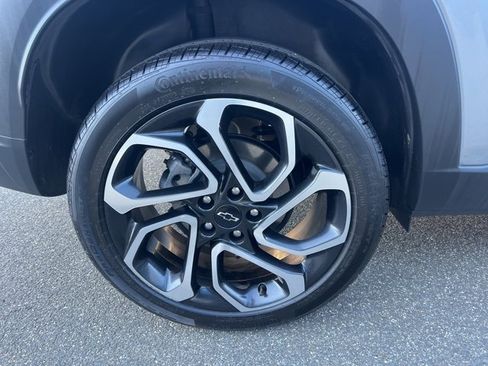Used 2024 Chevrolet Trax RS w/ Driver Confidence Package image 11