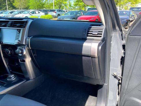 Used 2024 Toyota 4Runner SR5 Premium image 18