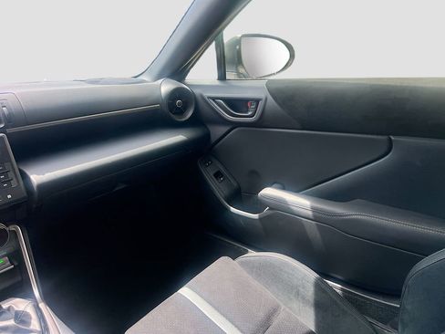 Used 2025 Toyota GR86 Premium RWD image 23