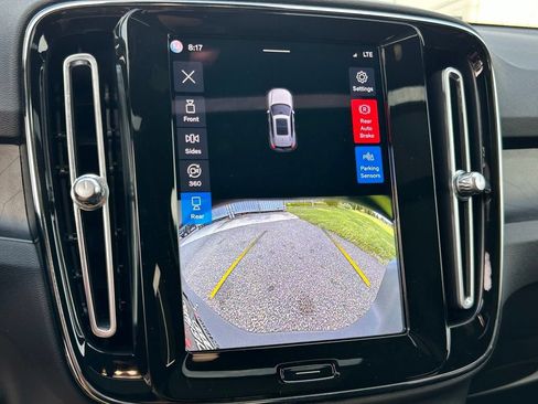 Used 2023 Volvo XC40 Recharge Ultimate AWD/4WD image 26