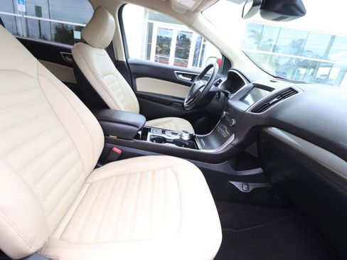 Used 2020 Ford Edge SEL w/ Convenience Package FWD image 14