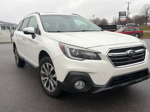 Used 2019 Subaru Outback 3.6R Touring w/ Popular Package #3A image 15