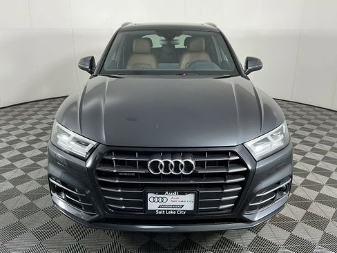 Used 2020 Audi Q5 e Premium Plus AWD/4WD image 2