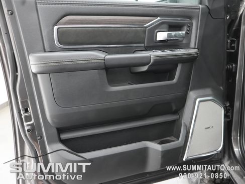 New 2026 RAM 2500 Laramie AWD/4WD image 42