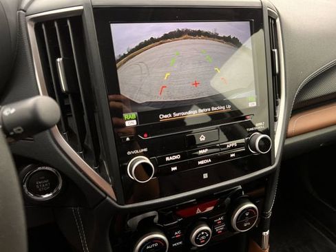 Used 2022 Subaru Forester Touring image 18