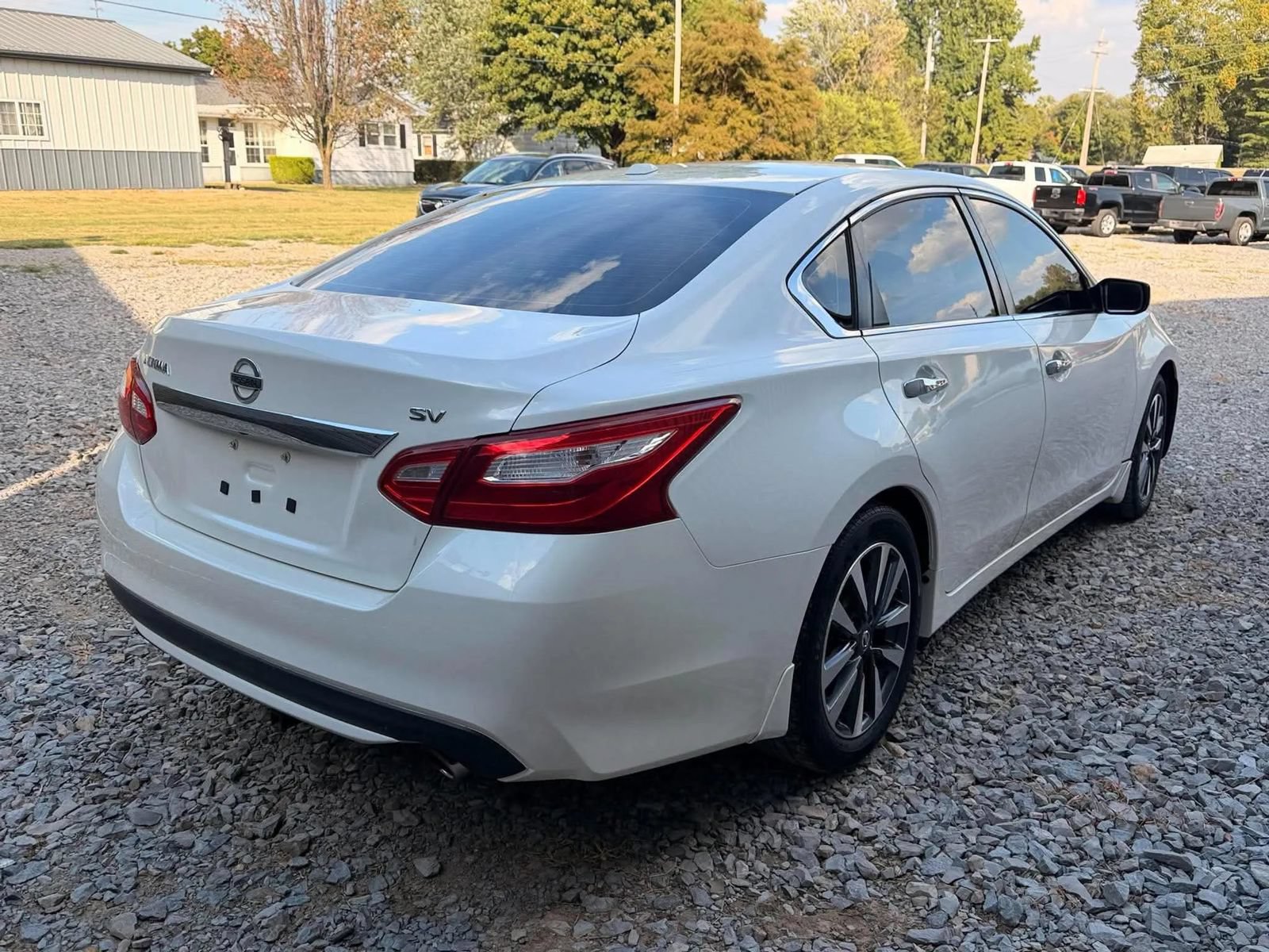 Used 2016 Nissan Altima 2.5 SV FWD image 5