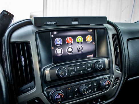 Used 2015 GMC Sierra 2500 Denali w/ Duramax Plus Package image 27