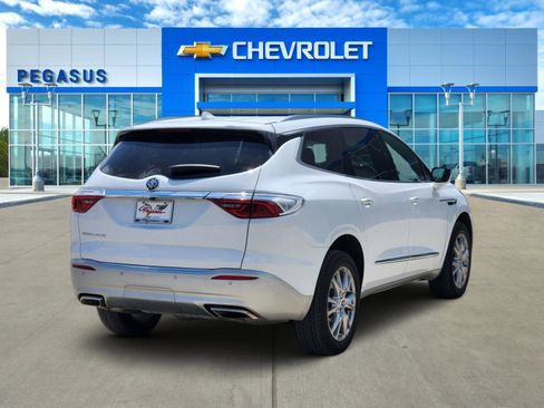 Used 2023 Buick Enclave Essence w/ Experience Buick Package FWD image 5