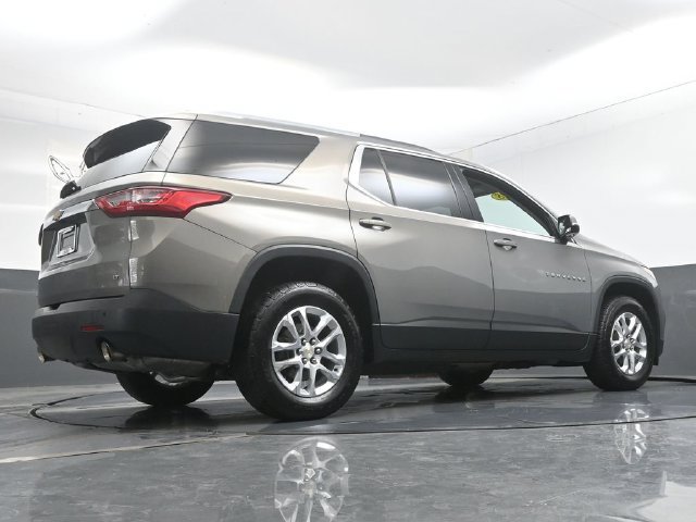 Used 2018 Chevrolet Traverse LT FWD image 39