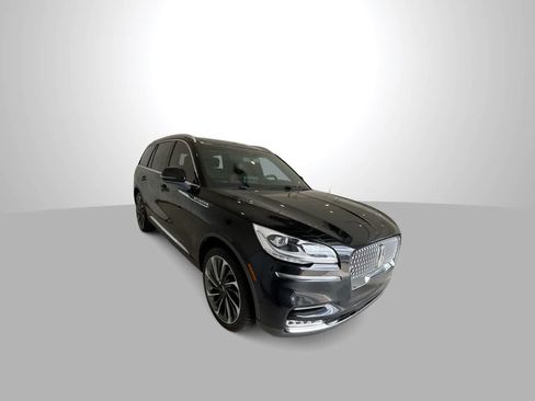 Used 2021 Lincoln Aviator Reserve w/ Equipment Group 202A AWD/4WD image 2