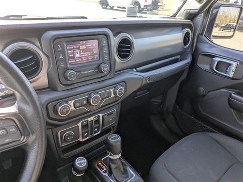 Used 2021 Jeep Gladiator Sport image 24