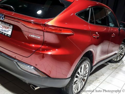 Used 2024 Toyota Venza Limited image 10