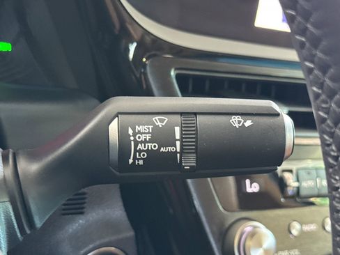 Certified 2024 Lexus ES 350 w/ Premium Package FWD image 32