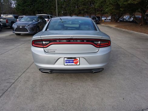 Used 2019 Dodge Charger SXT image 23