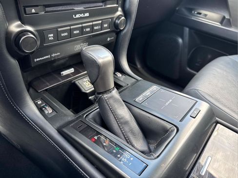 Used 2022 Lexus GX 460 Luxury w/ Sport Design Package AWD/4WD image 24