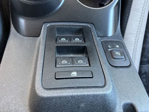 Certified 2023 Ford Bronco Wildtrak image 17