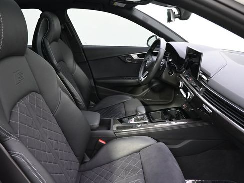 Used 2023 Audi S4 Premium Plus w/ Premium Plus Package AWD/4WD image 13