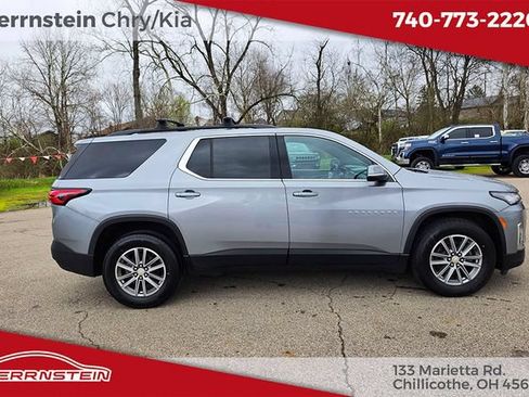 Used 2023 Chevrolet Traverse LT FWD image 31