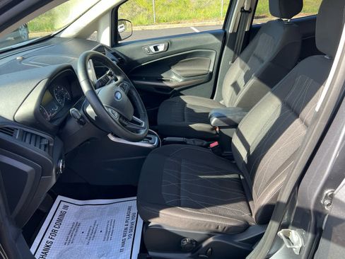 Used 2019 Ford EcoSport SE w/ SE Convenience Package image 11