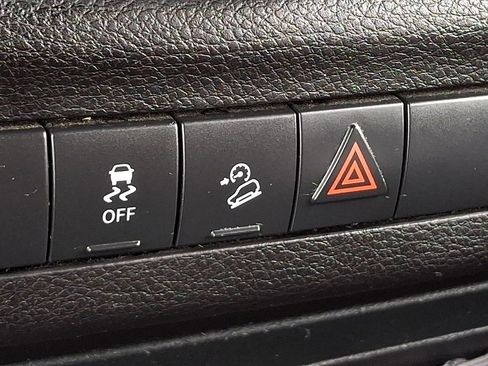 Used 2018 Jeep Wrangler Sport AWD/4WD image 23
