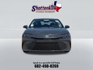 Used 2025 Toyota Camry LE FWD video 2