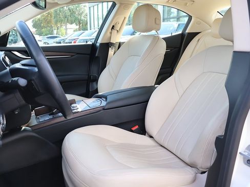 Used 2018 Maserati Ghibli S Q4 image 30