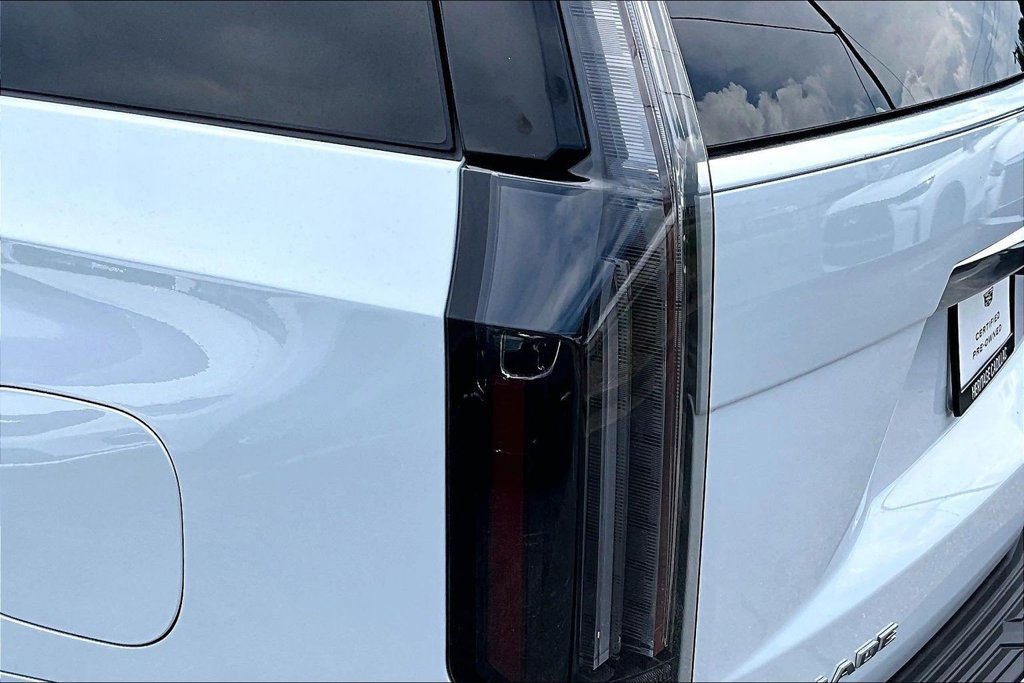Certified 2026 Cadillac Escalade ESV Luxury w/ Touring Package AWD/4WD image 23