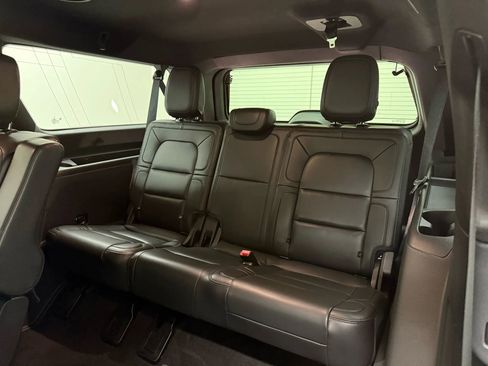 Used 2023 Lincoln Navigator L Standard Sport Utility 4D image 18