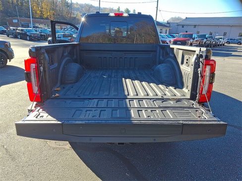 Used 2024 Ford F250 Platinum image 29