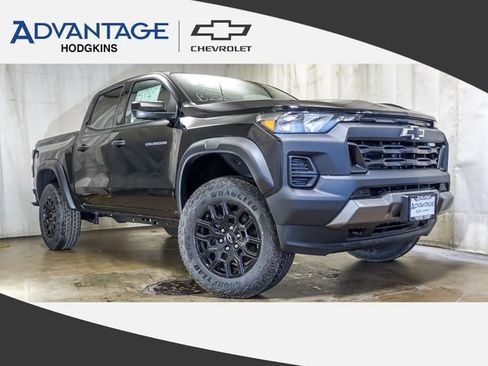 New 2026 Chevrolet Colorado Trail Boss AWD/4WD image 1