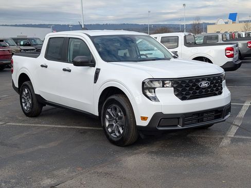 New 2026 Ford Maverick XLT AWD/4WD image 3