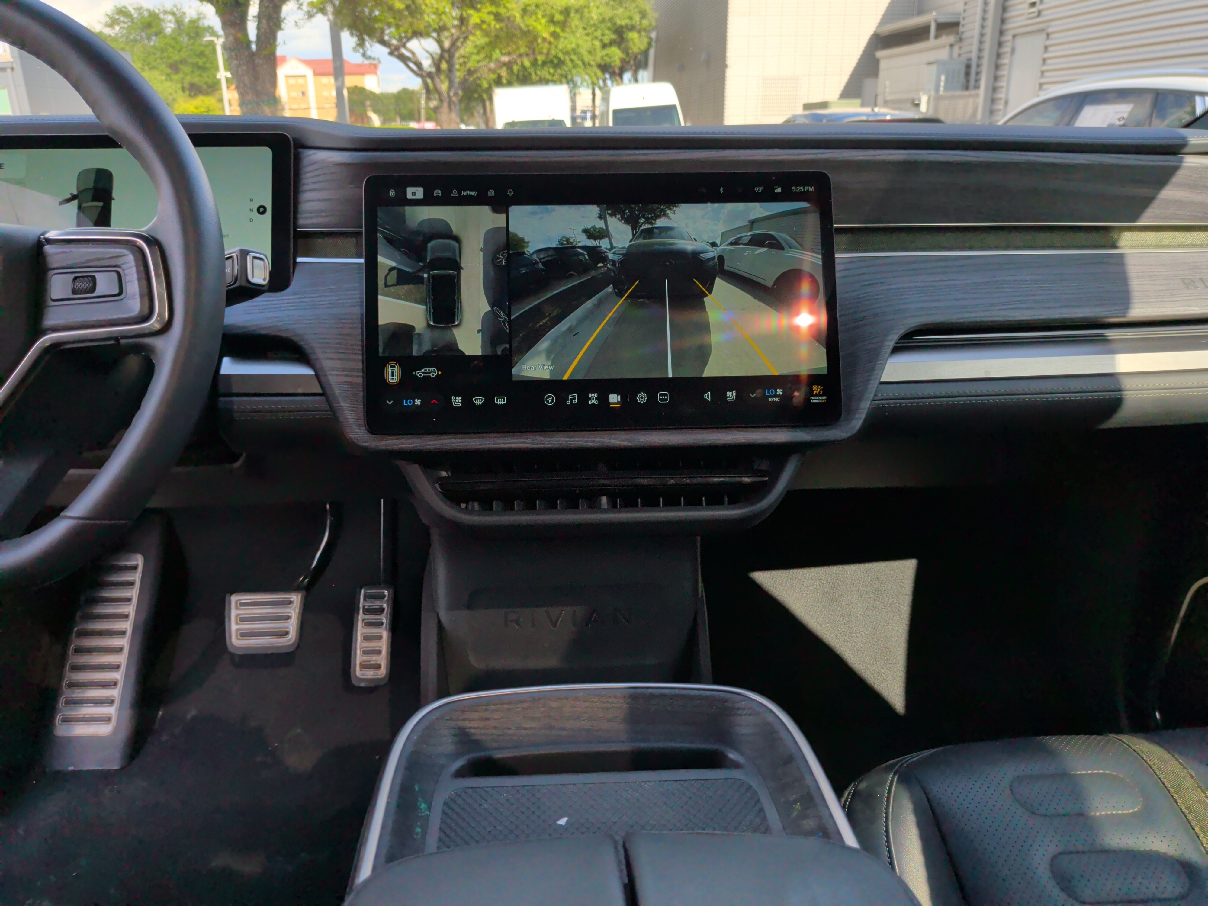 Used 2024 Rivian R1S Adventure Quad AWD/4WD image 31