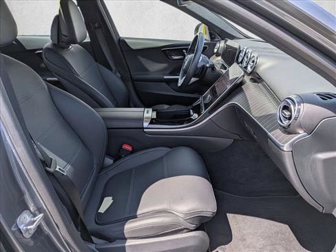 Used 2025 Mercedes-Benz C 300 Sedan image 21