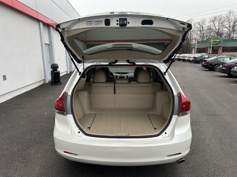 Used 2015 Toyota Venza XLE image 12