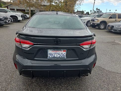 Used 2023 Toyota Corolla SE w/ SE Premium Package FWD image 4