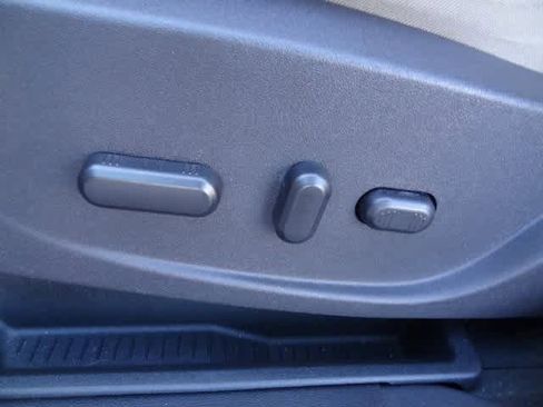 Certified 2017 Ford C-MAX Titanium w/ Equipment Group 301A image 7