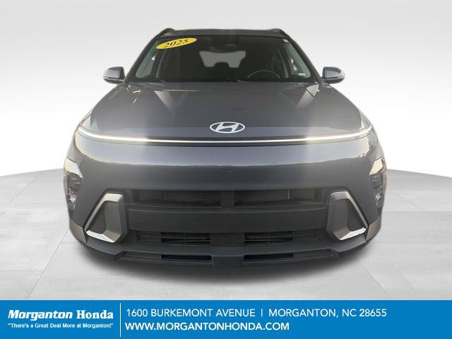 Used 2025 Hyundai Kona SEL AWD/4WD image 2